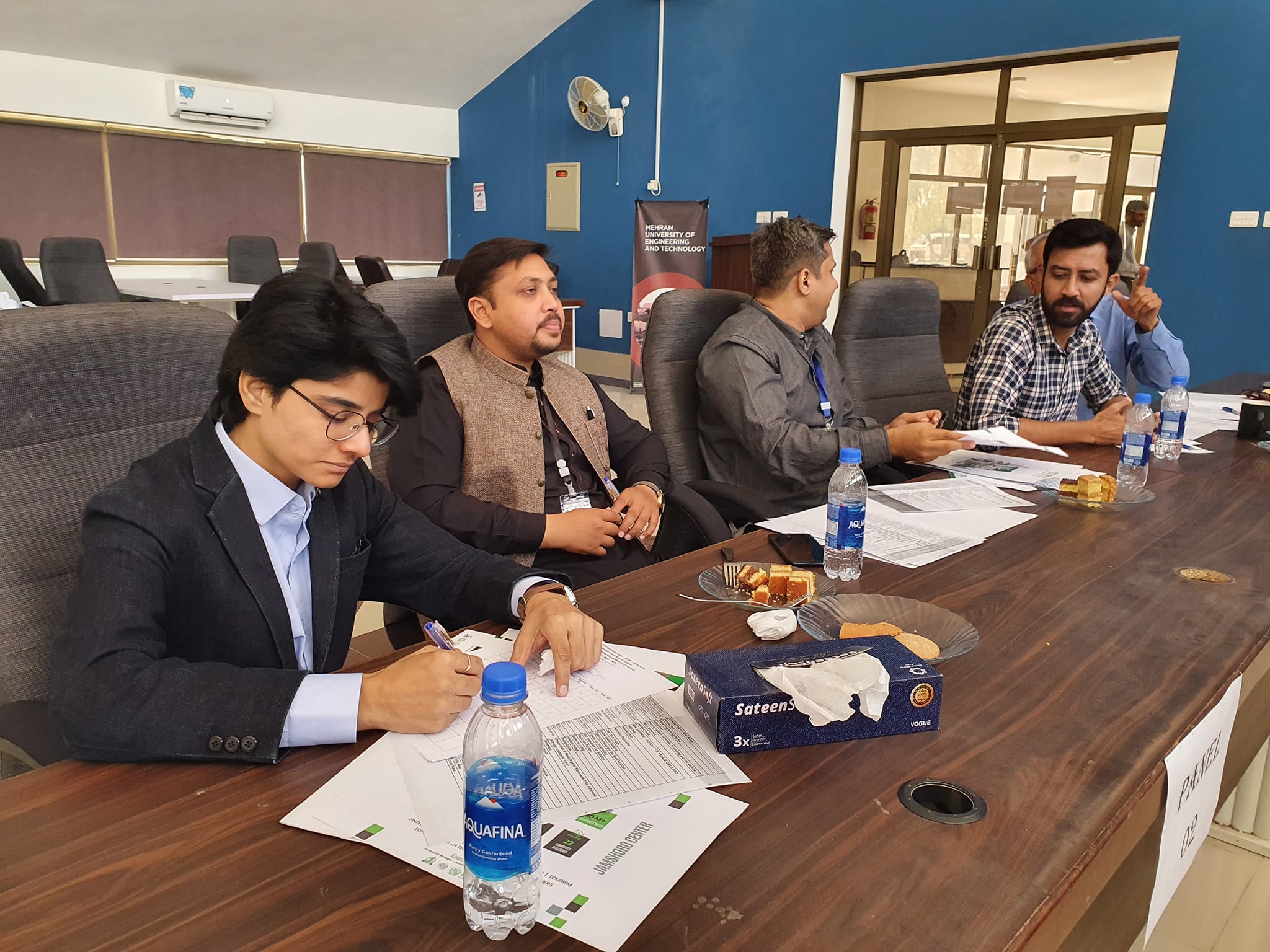 Image gallery marquee